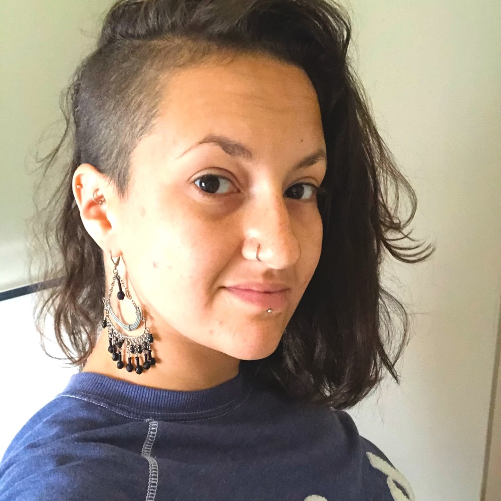 Meet your Posher, Julia